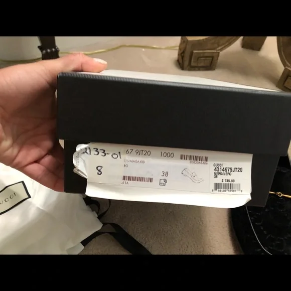 Gucci Jordaan Velvet GG Loafers - Picture 4 of 5